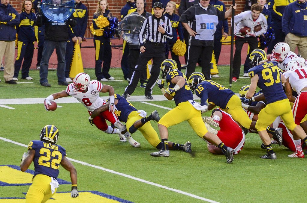 NBA战报：哈登55分创快船队史新高，快船131-116轻取黄蜂