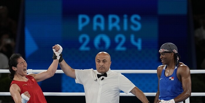 首秀惊艳！江苏外援爱德华兹&亨特合砍51分